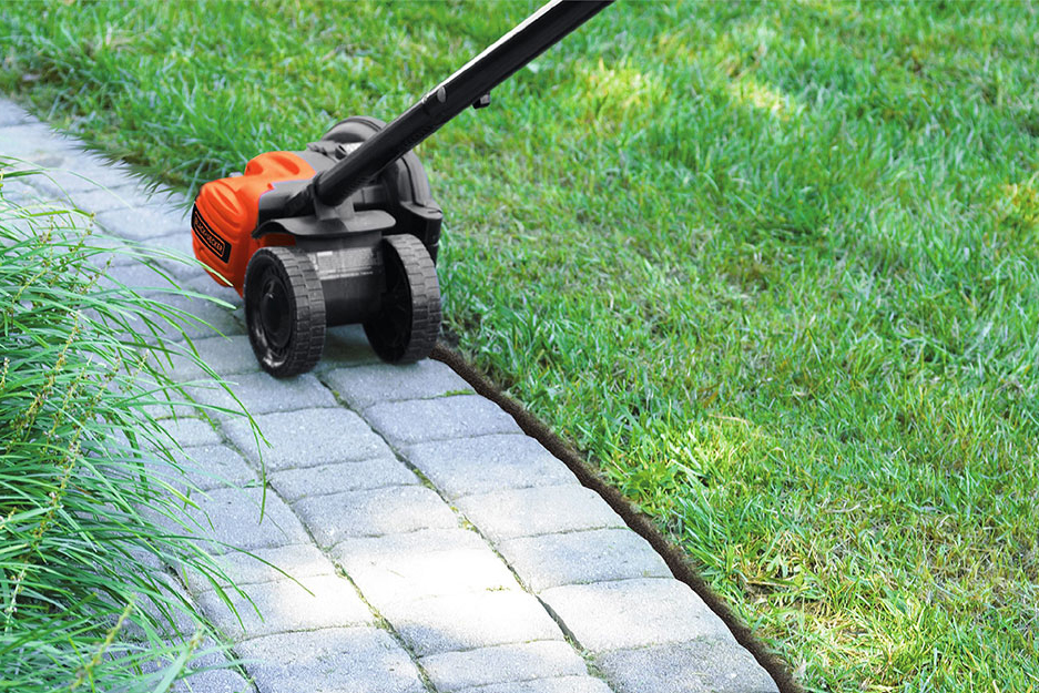 how-to-edge-a-lawn-2023-step-3